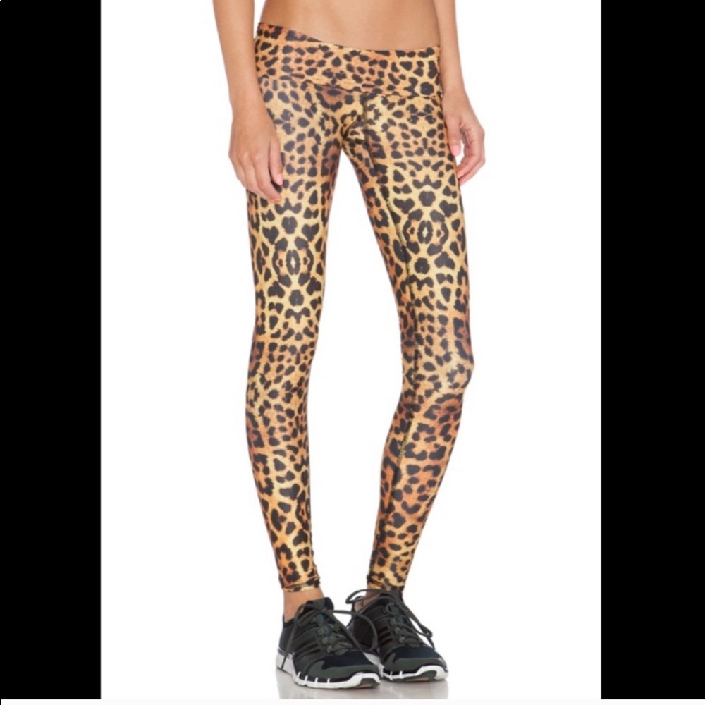 Teeki yoga pants “Namaste” 🙏🏽🙌🏽😊